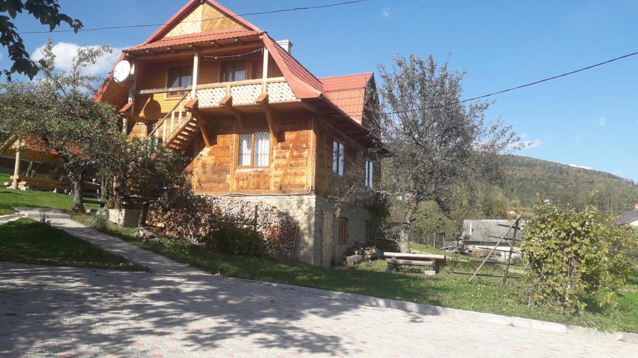 Садиба "Три Царі" Yaremche Bagian luar foto